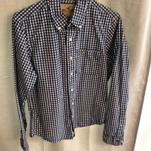 Men’s button down hollister shirt